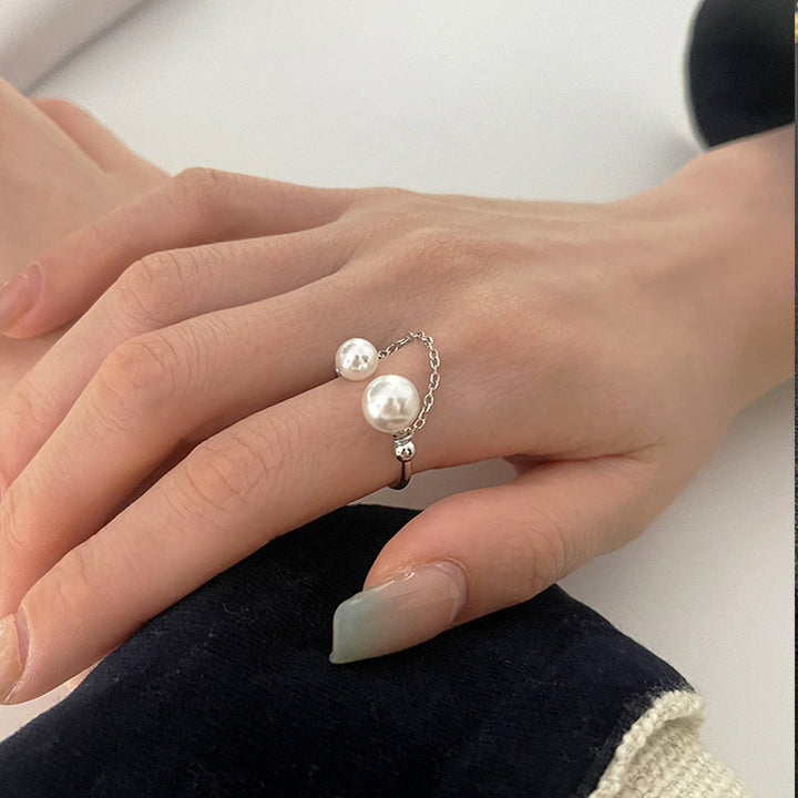 Pearl Smile Chain Ring