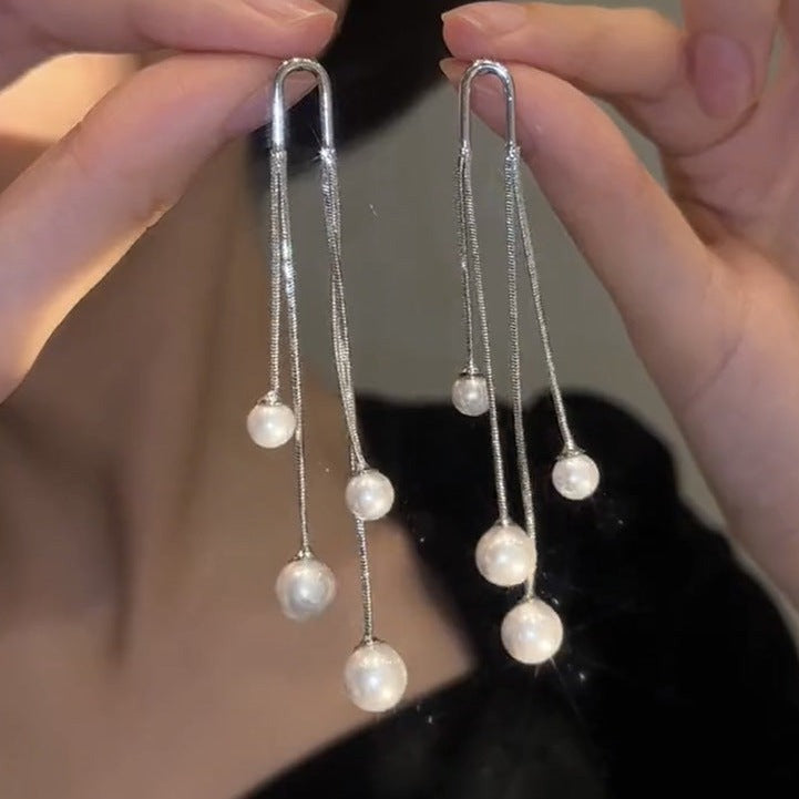 U-shaped Pearl Tassel Earrings