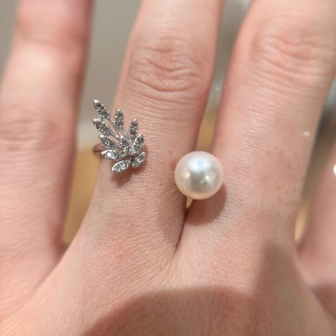 Feather Pearl Adjustable Ring