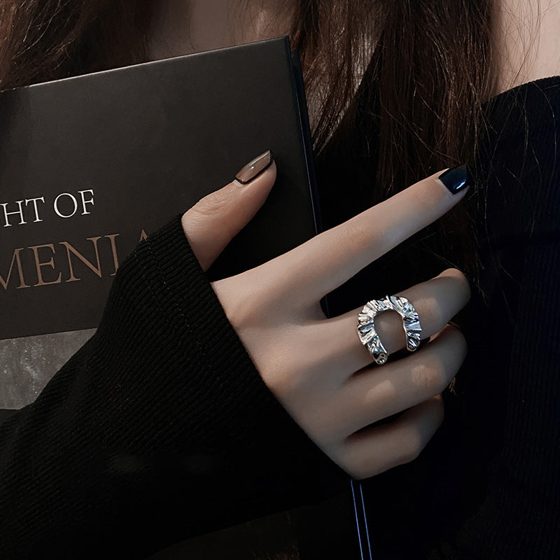 Pleated U-shaped Adjustable Ring