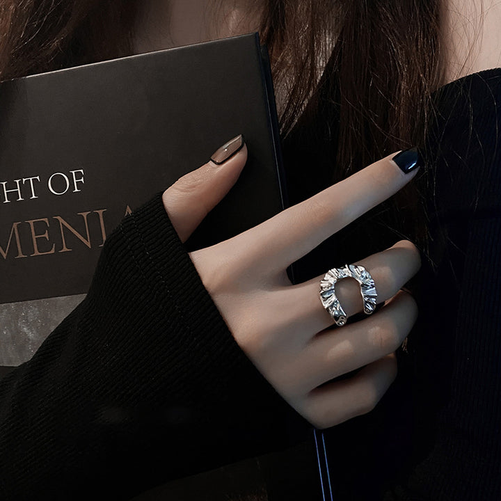 Pleated U-shaped Adjustable Ring