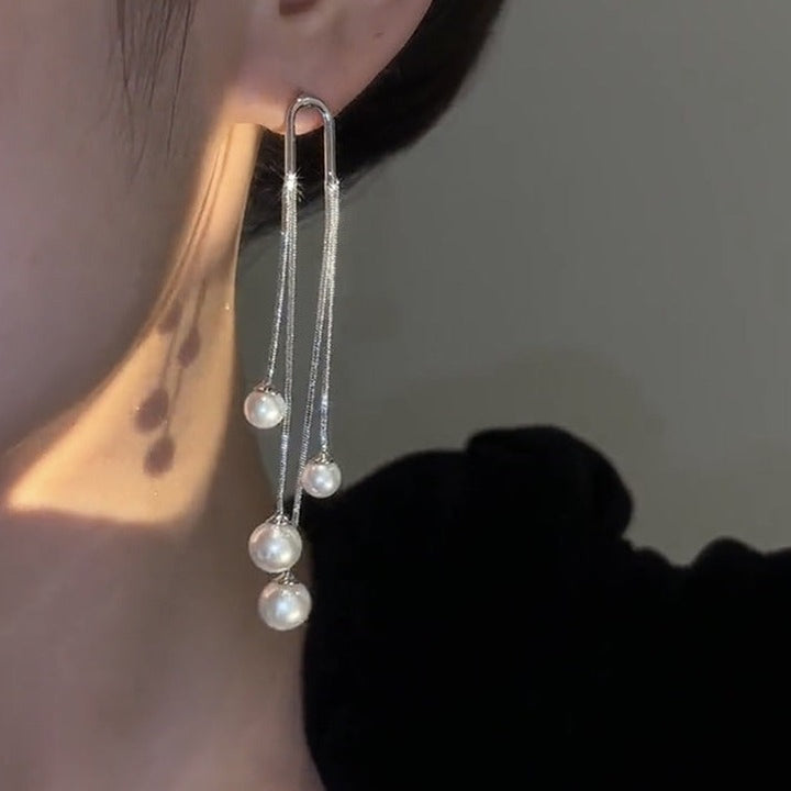 U-shaped Pearl Tassel Earrings