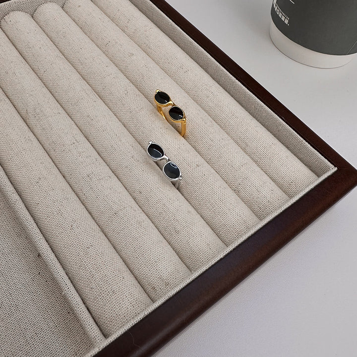 Black Enamel Glazed Glasses Ring