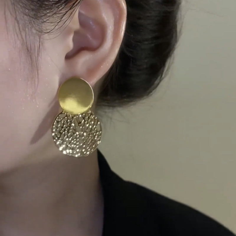 Gold Circle Cutout Earrings