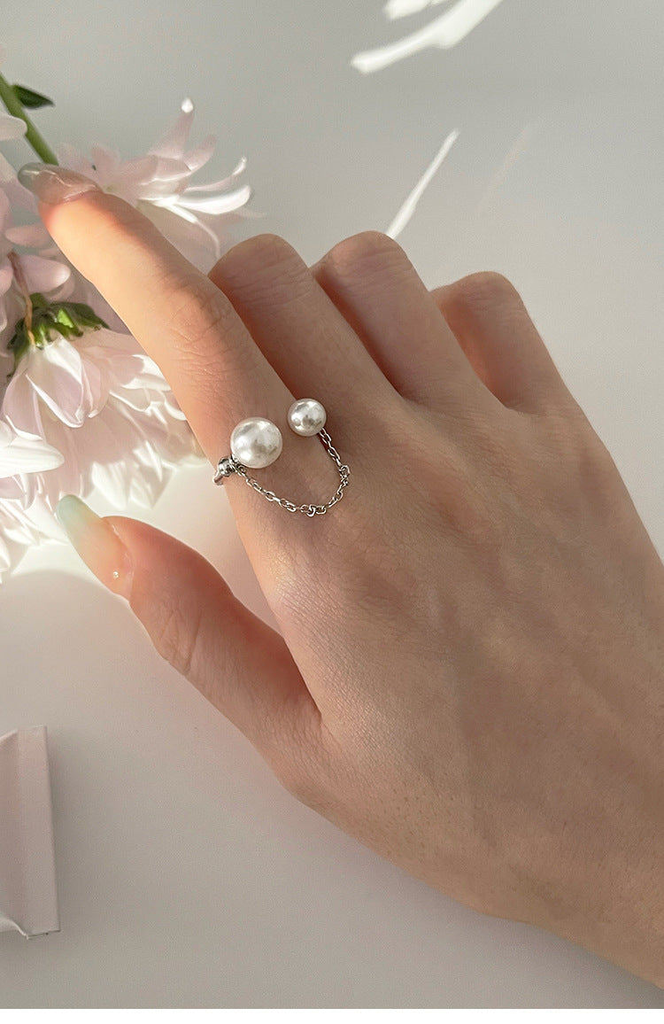Pearl Smile Chain Ring
