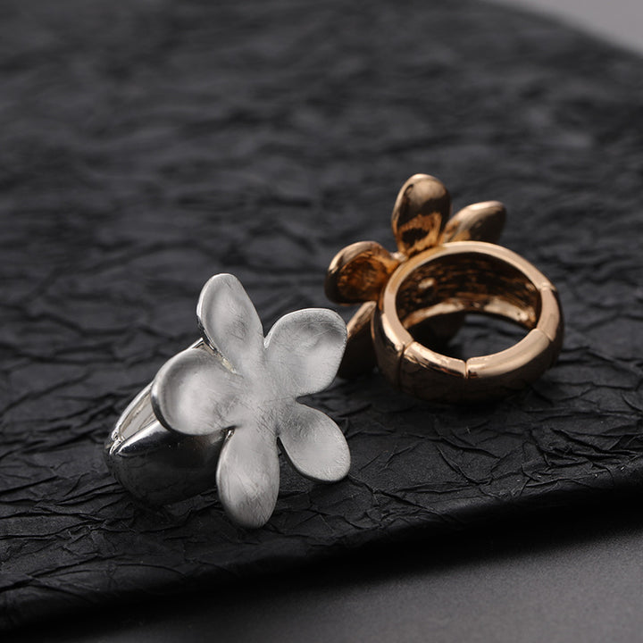 Brushed Flower Vintage Ring