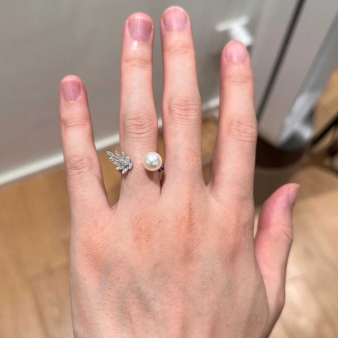 Feather Pearl Adjustable Ring