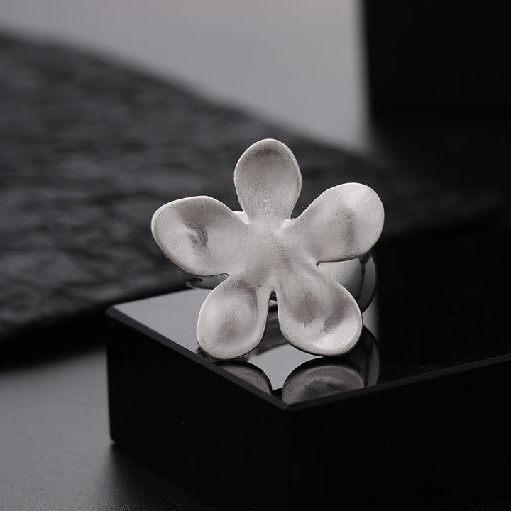 Brushed Flower Vintage Ring