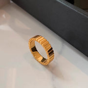 Simple Gear Ring