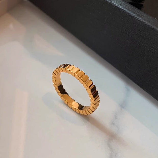 Simple Gear Ring