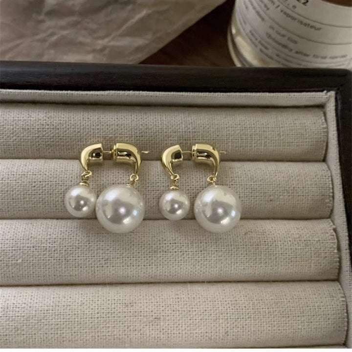Simple Size Pearl Earrings