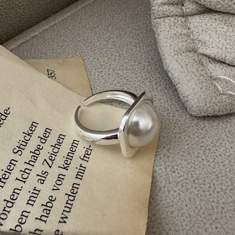 Square pearl ring