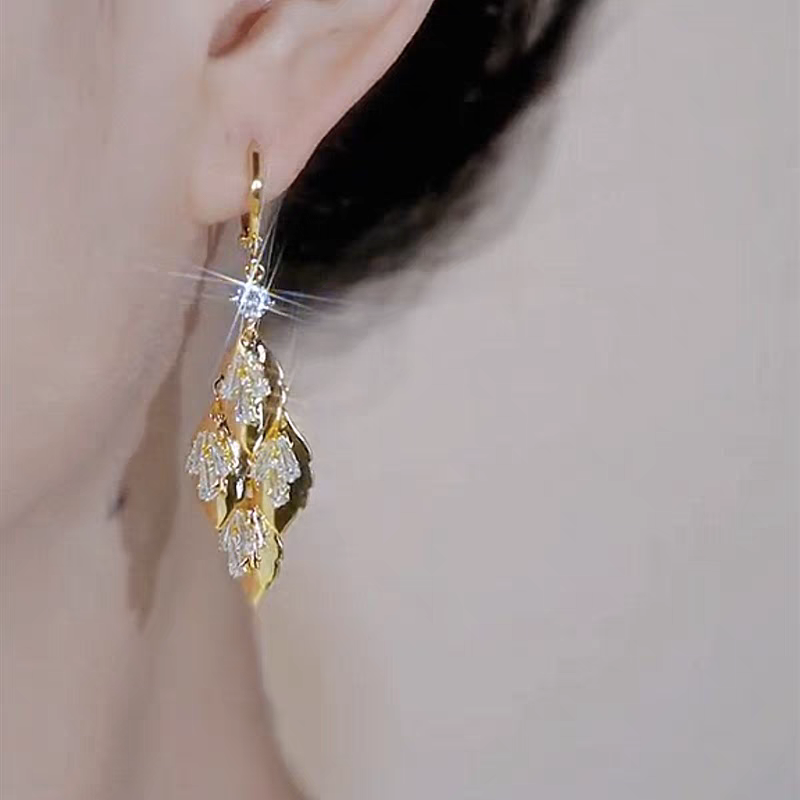 Diamond Leaf Tassel Earrings
