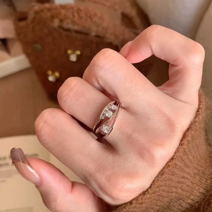 Wave Curve Multi-Layer Ring