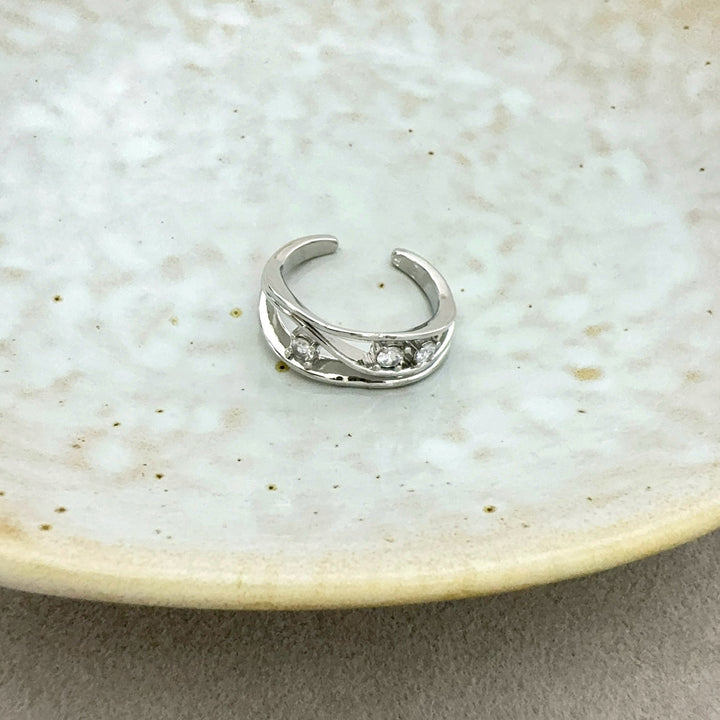 Wave Curve Multi-Layer Ring