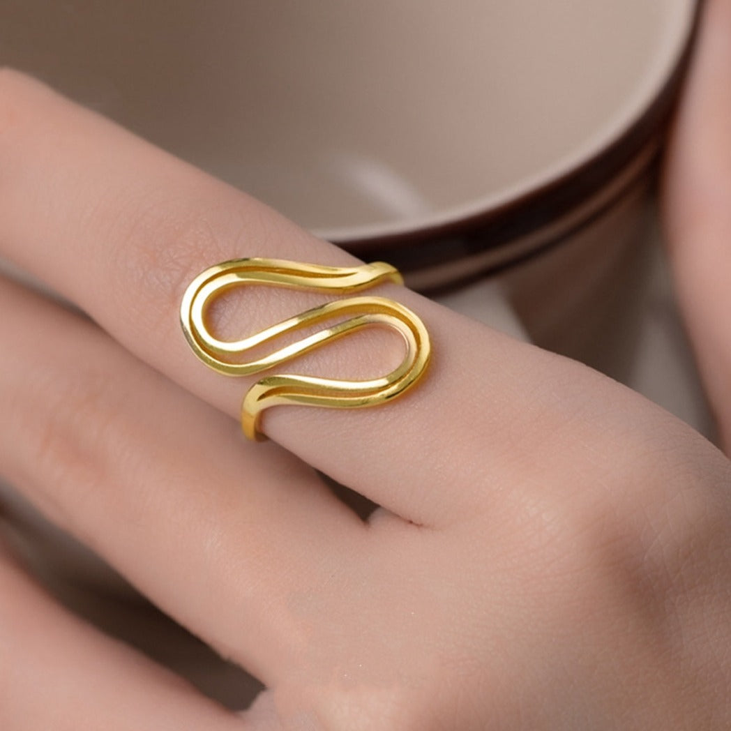 Openwork S-Shaped Adjustable Ring