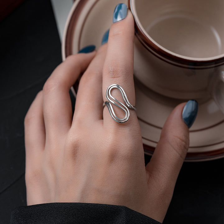 Openwork S-Shaped Adjustable Ring