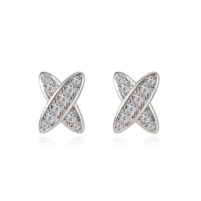 Crisscross Pavé Moissanite Stud Earrings