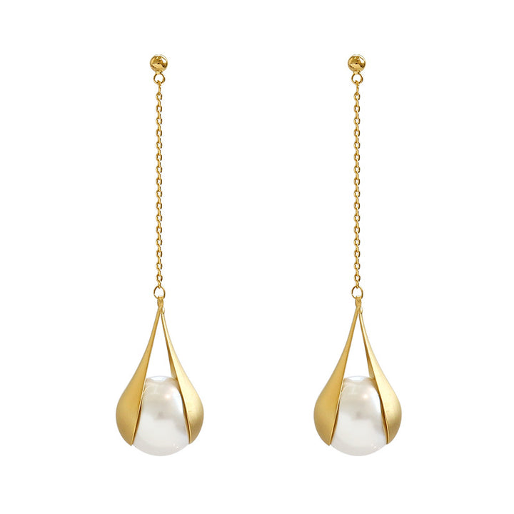 Pearl Dangle Earrings