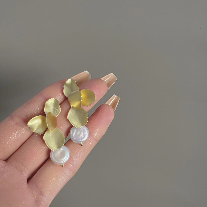 French Vintage Flower Petal Pearl Earrings