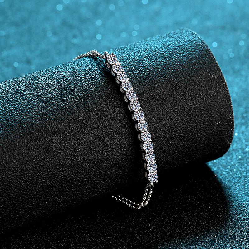 Dainty Moissanite Bar Slider Bracelet