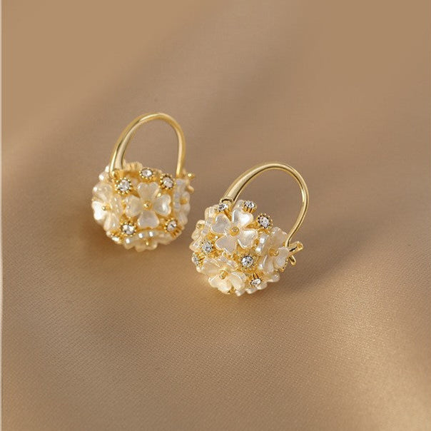 Shell Flower Ball Earrings