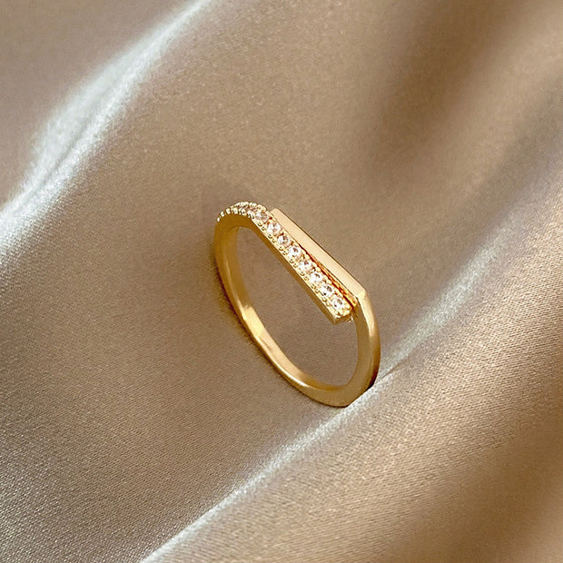 Asymmetrical Zirconia Adjustable Ring