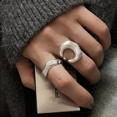 Frosted Curved Moon Ring