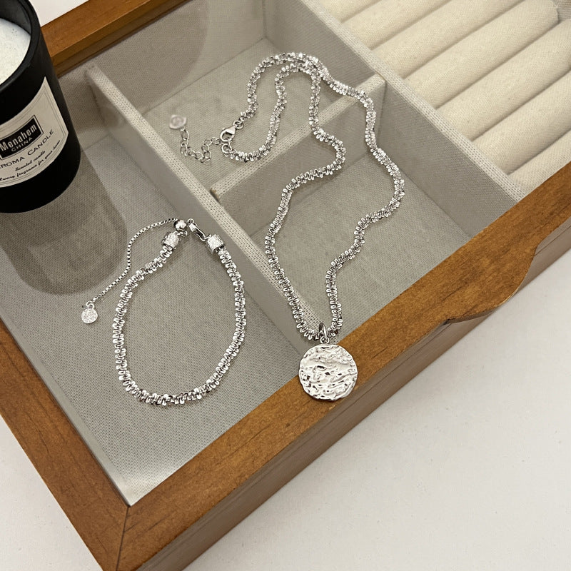 Irregular Texture Pendant Necklace