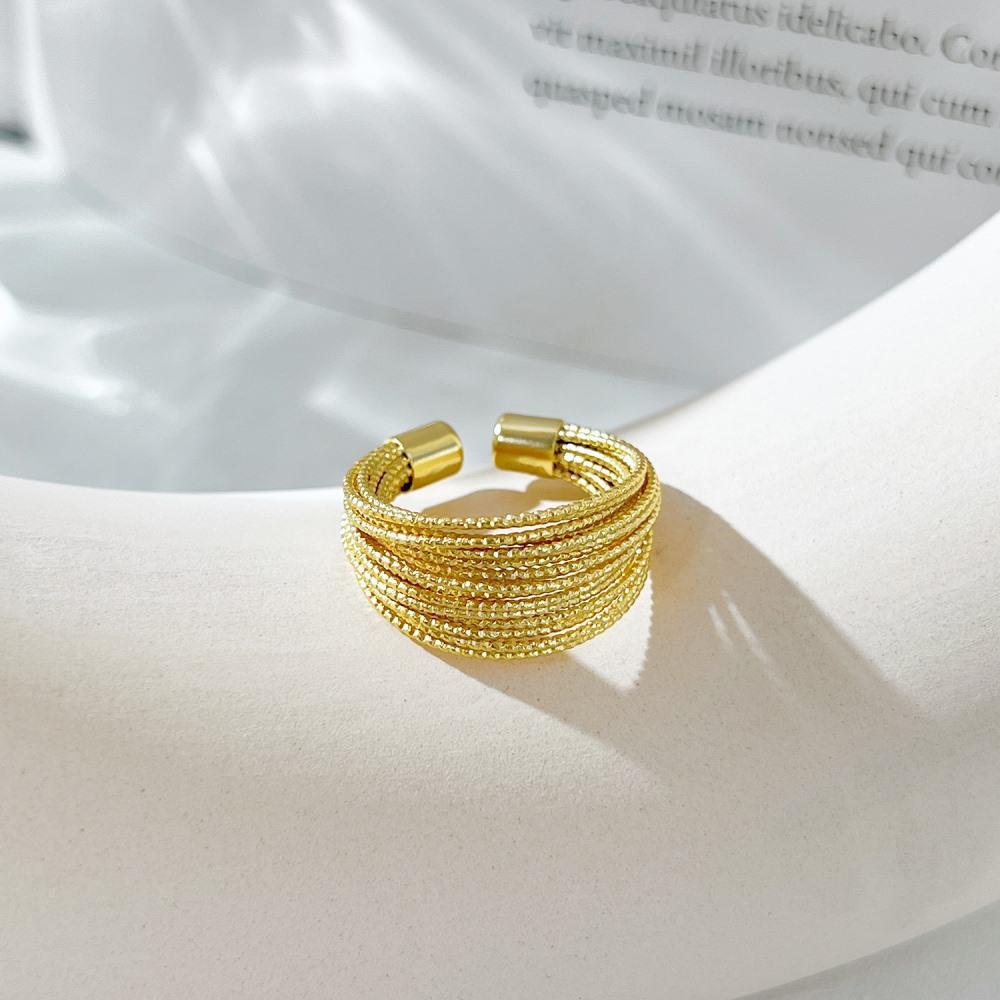 Adjustable Multi-Layered Wire Ring
