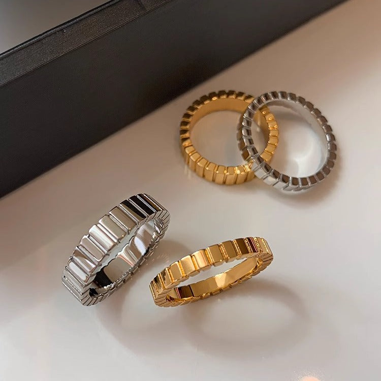 Simple Gear Ring