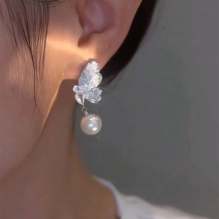 Gradient Crystal Butterfly Pearl Earrings