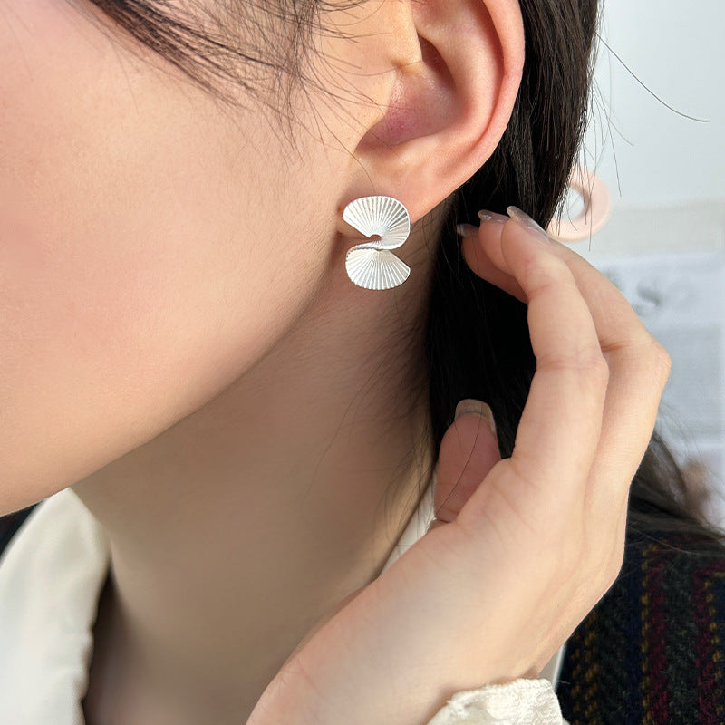 Sterling Silver Fan S Pattern Curve Earrings