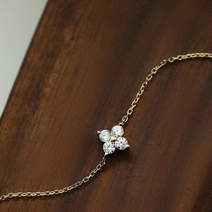 Four-Petal Zircon Necklace — Dainty Floral Pendant | Gold / Silver | S925 Sterling Silver
