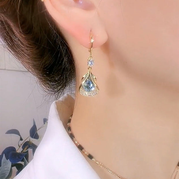 Simple Cat's Eye Drop Earrings