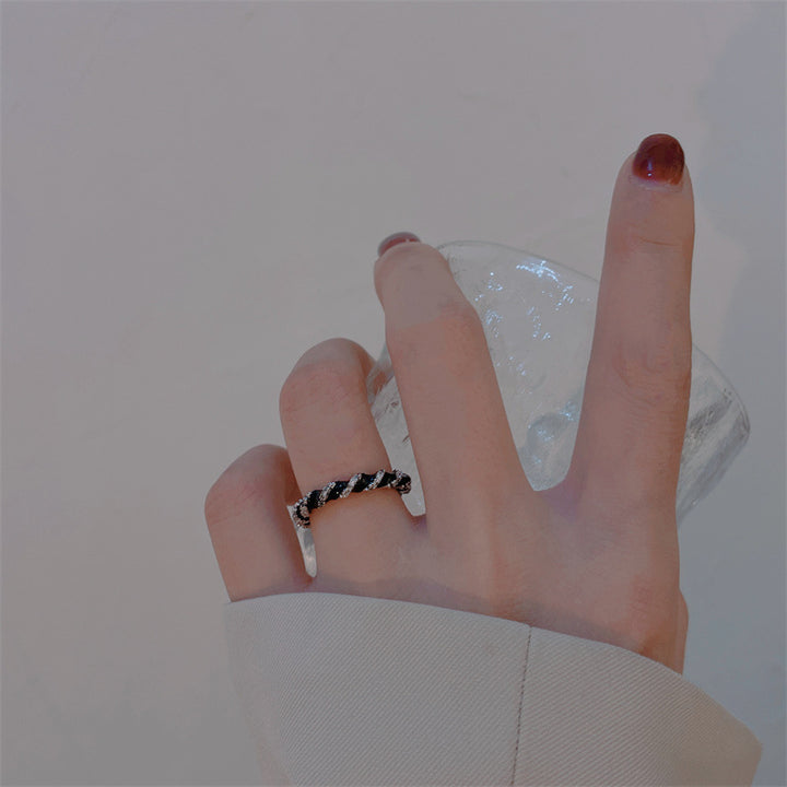 Twill Twist Ring