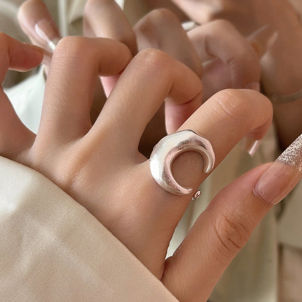 Frosted Curved Moon Ring