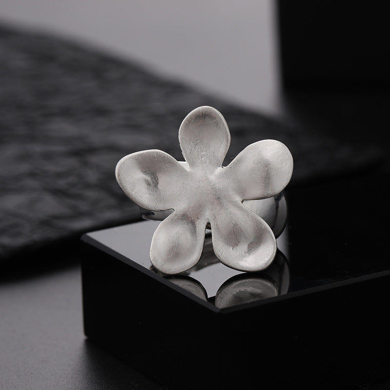 Brushed Flower Vintage Ring