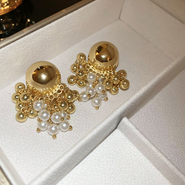 Shiny Round Pearl Stud Earrings