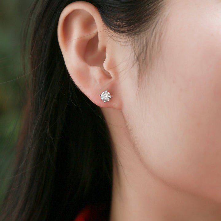 Classic 4-Prong Moissanite Stud Earrings