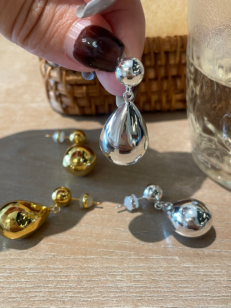 Water Drops Classic Vintage Earrings