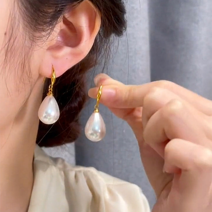 Drop Pearl Earrings