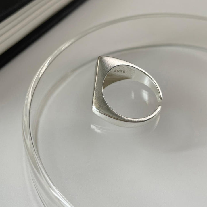 Cubic Triangle Ring