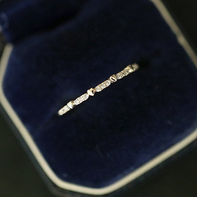 Heart Detail Zircon Stacking Ring — Slim Band | S925 Sterling Silver