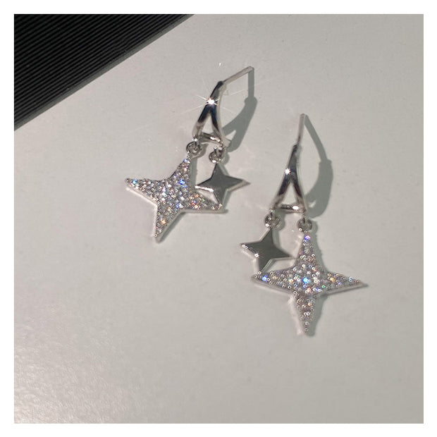 Delicate Overlapping Star Zirconia Earrings