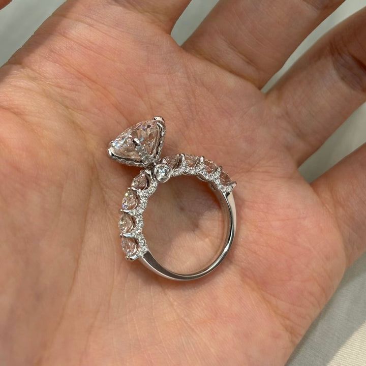 Aurora Six-Prong Moissanite Ring | S925 Sterling Silver