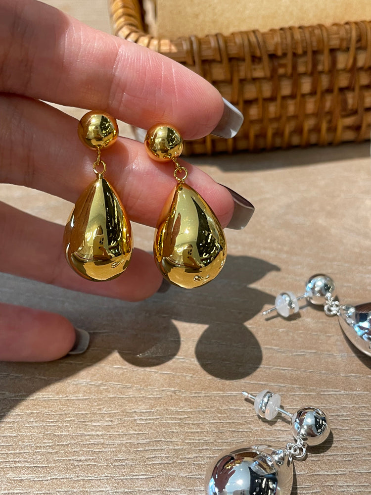 Water Drops Classic Vintage Earrings