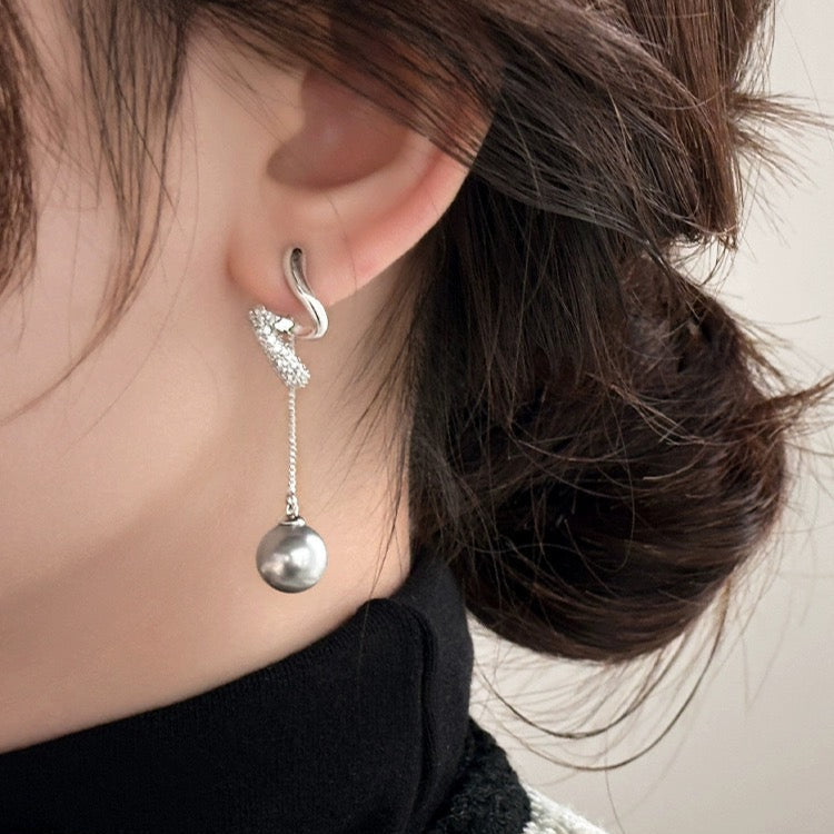 Rhinestone Spiral Pearl Earrings