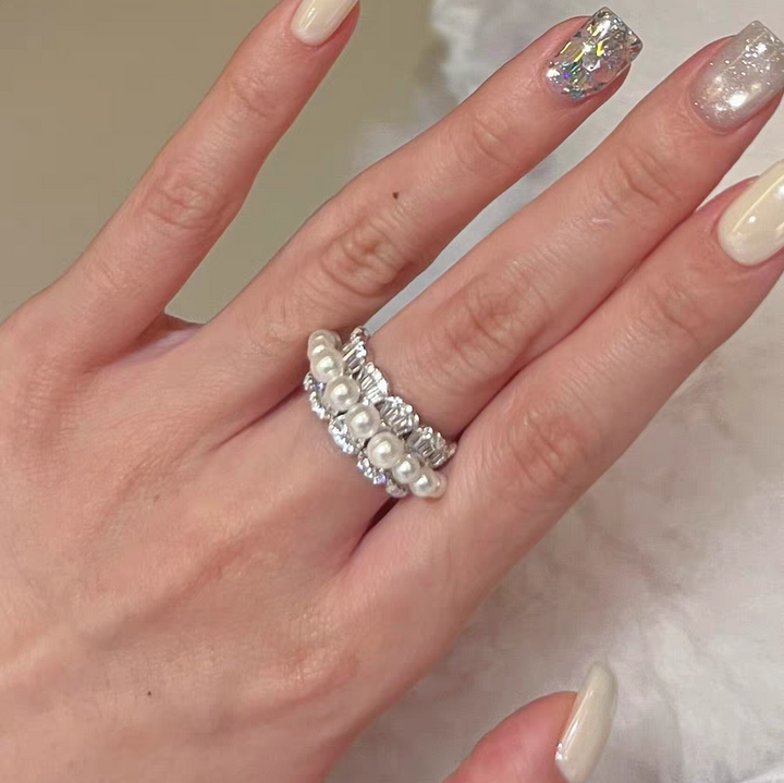 Pearl Petal Ring