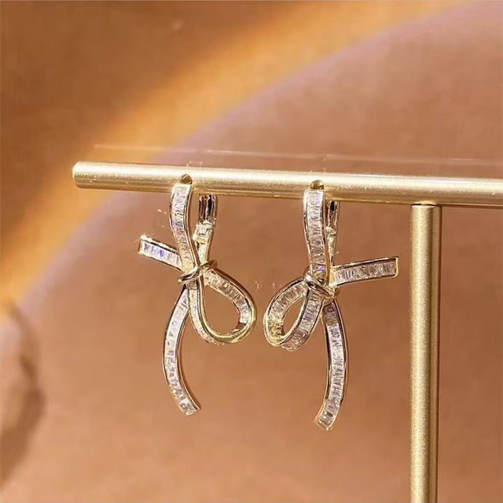 Zirconia Ribbon Earrings